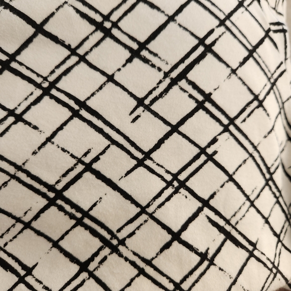 Karen Scott 3/4 sleeve plus size off white & black criss-cross pattern 2X W-669 - Picture 5 of 5